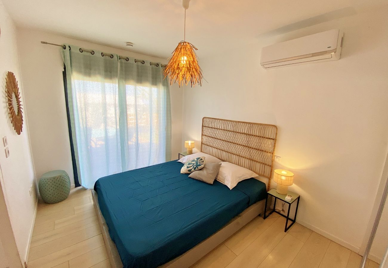 Chambre tropicale climatisée